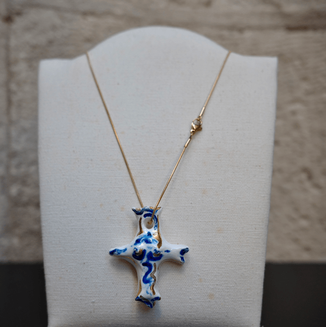 Ceramic jewellery White cross