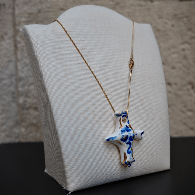 Ceramic jewellery White cross